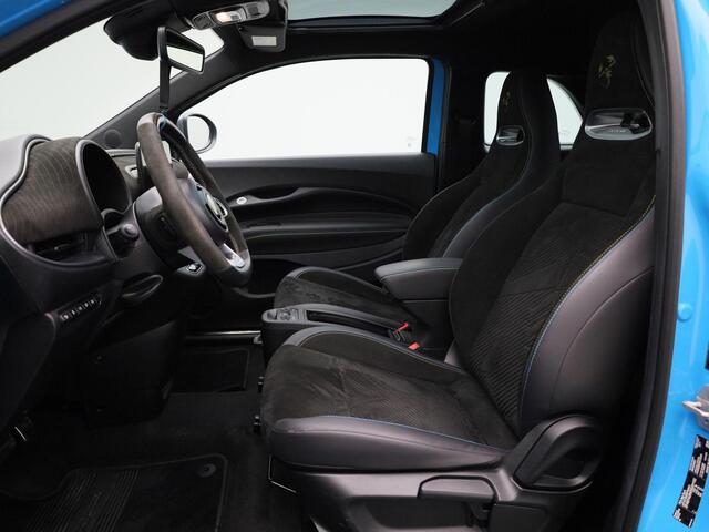 Abarth 500 Abarth Scorpionissima 42 kWh 155PK | Panoramadak | Navigatie | Sportstoelen | Alcantara Interieur | Stoelverwarming | Apple CarPlay & Android Auto