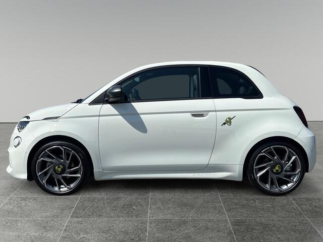 Abarth 500 500e Turismo Cabrio EV 42kWh 155pk | APPLE CARPLAY / ANDROID AUTO | STOELVERW. | CAMERA | ALCANTARA |
