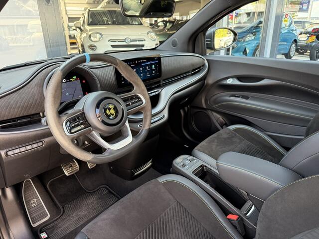Abarth 500 Abarth Turismo 42 kWh | Panoramadak | Camera
