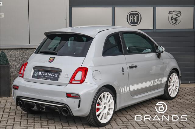 Abarth 595 1.4 T-Jet Esseesse 70th Vol opties 210PK Akrapovic Limited ed. Garantie