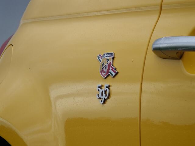 Abarth 595 145PK Giallo Modena | Sport uitlaat