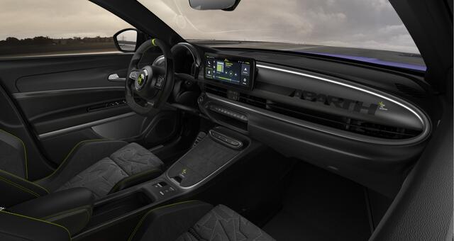 Abarth 600e Abarth Scorpionissima 54 kWh NU IN DE SHOWROOM - DIRECT RIJDEN - 8 JAAR GARANTIE