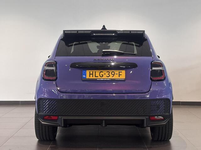 Abarth 600e Scorpionissima EV 54kWh 280pk | SABELT SPORTSTOELEN | ADAPTIVE CRUISE | 20" LMV | APPLE CARPLAY / ANDROID AUTO |