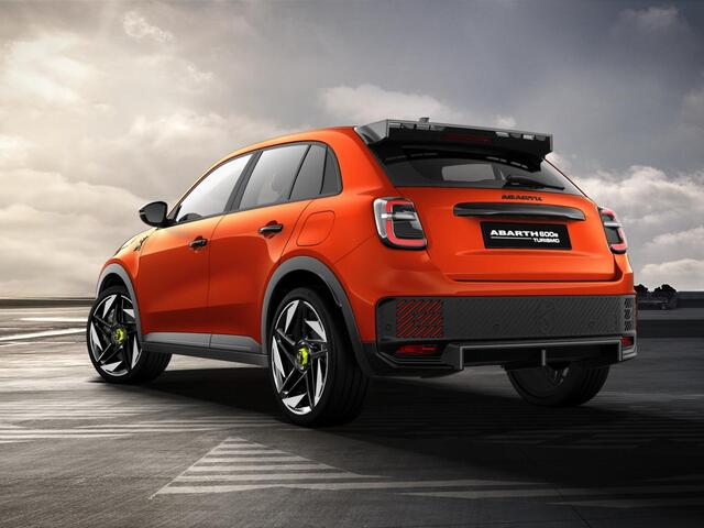 Abarth 600e Turismo 54 kWh | Clima | Adapt. Cruise | Apple Carplay | 20"