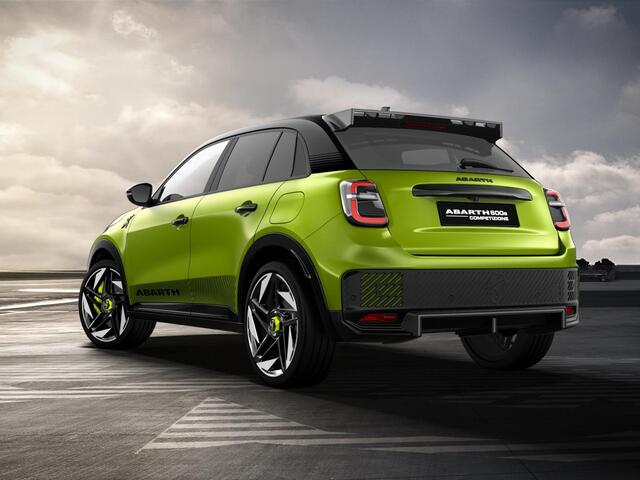 Abarth 600e Competizione 54 kWh | Clima | Adapt. Cruise | Alcantara | Camera | Apple Carplay | Elektr. A-Klep | BSM | Keyless| 20" | Sperdifferentieel | Winter Pack