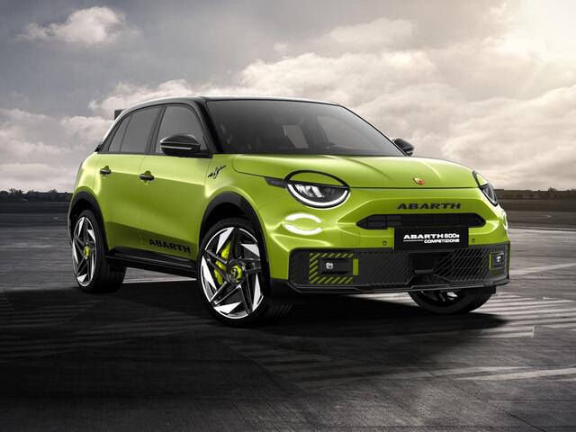 Abarth 600e Competizione 54 kWh | Clima | Adapt. Cruise | Alcantara | Camera | Apple Carplay | Elektr. A-Klep | BSM | Keyless| 20" | Sperdifferentieel | Winter Pack