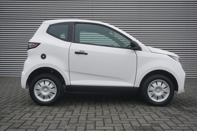 Aixam CITY Pack 45KM/H DIESEL AUTOMAAT DAB+ | CAMERA | RESERVEWIEL!