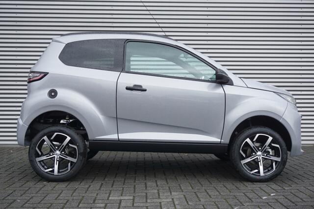 Aixam CROSSOVER Premium 45KM/H DIESEL AUTOMAAT | HOOG MODEL | CAMERA | LEER!