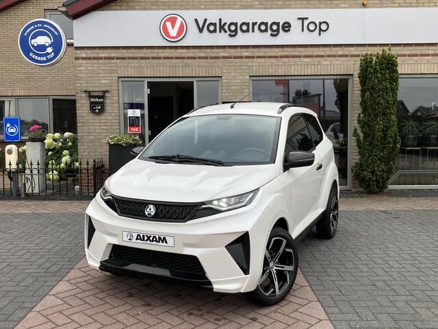Aixam CROSSOVER e-Crossover Premium | Aangepaste bediening | Standkachel | Dealer