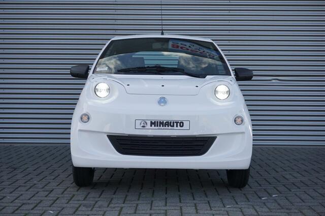 Aixam Minauto e Acces ELEKTRISCH | 45 KM/H | AUTOMAAT | VOORRAAD AUTO!