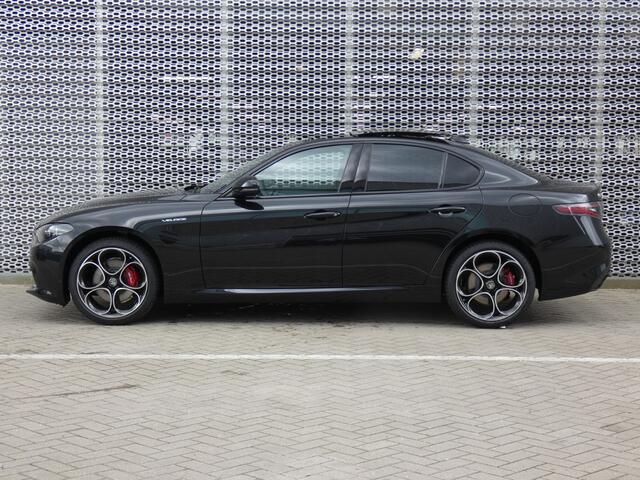 Alfa Romeo GIULIA 2.0T 280PK AWD Veloce ! Full Option | Panorama dak | Harman Kardon !