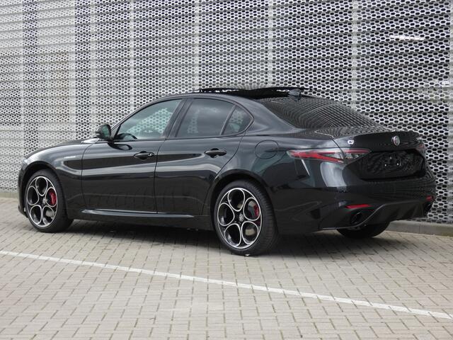 Alfa Romeo GIULIA 2.0T 280PK AWD Veloce ! Full Option | Panorama dak | Harman Kardon !