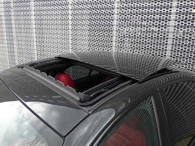 Alfa Romeo GIULIA 2.0T 280PK AWD Veloce ! Full Option | Panorama dak | Harman Kardon !