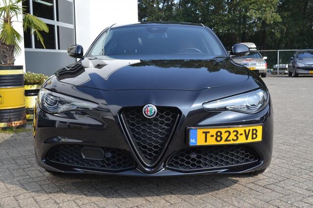 Alfa Romeo GIULIA 2.0T Super