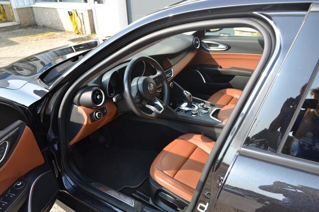 Alfa Romeo GIULIA 2.0T Super