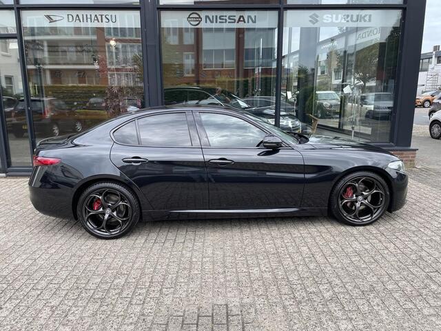 Alfa Romeo GIULIA 2.2 Super Xenon + 19inch + Top onderhouden