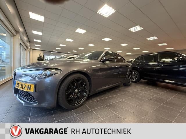 Alfa Romeo GIULIA 2.0T B-Tech