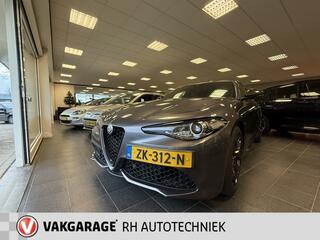 alfa-romeo-giulia-2.0t-b-tech
