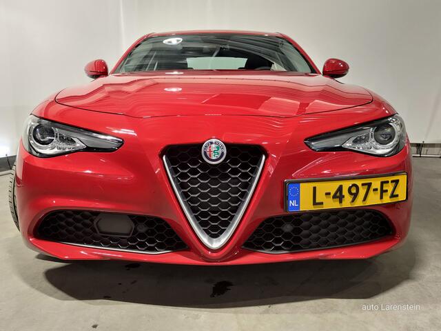 Alfa Romeo GIULIA 2.0T 200pk Super Business 147kw Navi / Carplay / Camera / Navi / Winter Pack