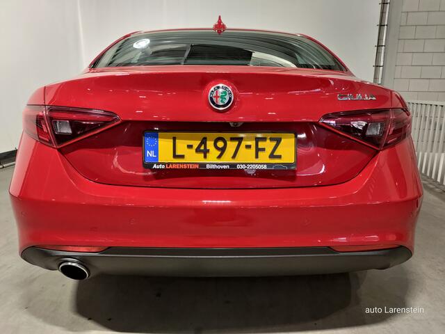 Alfa Romeo GIULIA 2.0T 200pk Super Business 147kw Navi / Carplay / Camera / Navi / Winter Pack