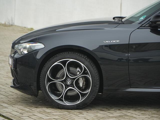 Alfa Romeo GIULIA 2.0 Turbo 280 PK AWD Veloce | Navi | Carplay | Driver | BTW | 19