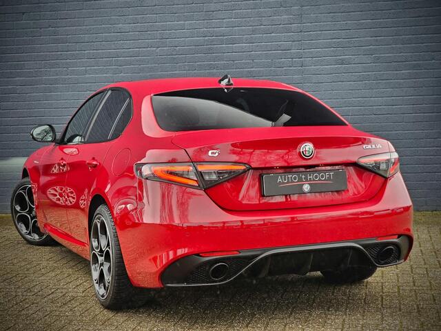 Alfa Romeo GIULIA 2.0 T GME AWD Veloce / HARMAN KAR. / RIJ-ASSISTENT /