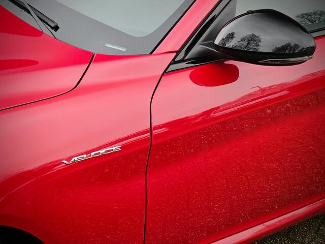 Alfa Romeo GIULIA 2.0 T GME AWD Veloce / HARMAN KAR. / RIJ-ASSISTENT /