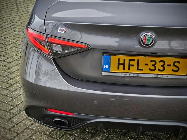 Alfa Romeo GIULIA 2.0 T GME AWD Veloce HARMAN KAR. / RIJ-ASSISTENTIE /