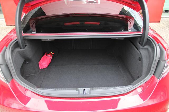 Alfa Romeo GIULIA 2.0 T 280PK GME AWD VELOCE | ROSSO ETNA | HARMAN EN KARDON AUDIO | RIJASSISTENPAKKET | DODEHOEK DETECTIE | ELEKTRISCH BEDIENBARE VOORSTOELEN MET GEHEUGEN FUNCTIE | LEDEREN BEKLEDING | FULL LED KOPLAMPEN | NAVIGATIE | APPLE CARPLAY/ANDROID AUTO | PARKEERSE