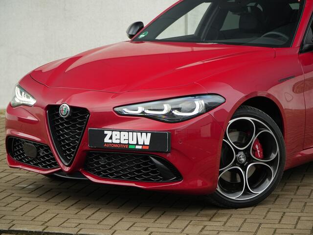 Alfa Romeo GIULIA 2.0 Turbo 280 PK Competizione Q4 AWD | Pano | Harman | 19"