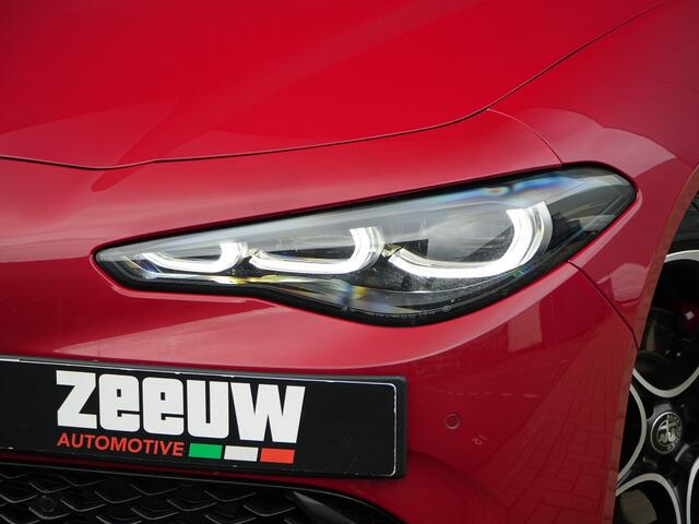 Alfa Romeo GIULIA 2.0 Turbo 280 PK Competizione Q4 AWD | Pano | Harman | 19"