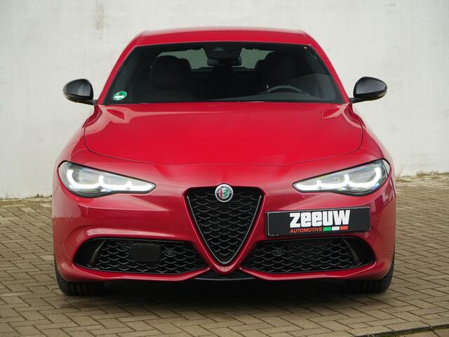 Alfa Romeo GIULIA 2.0 Turbo 280 PK Competizione Q4 AWD | Pano | Harman | 19"