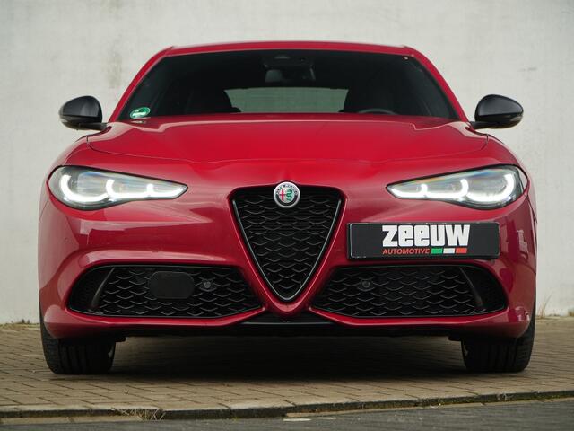 Alfa Romeo GIULIA 2.0 Turbo 280 PK Competizione Q4 AWD | Pano | Harman | 19"