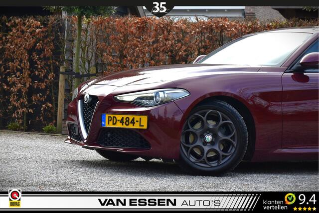 Alfa Romeo GIULIA 2.2 Super Automaat Navi Camera Led Cruise-Control Flippers NL-Auto!