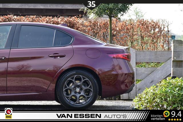 Alfa Romeo GIULIA 2.2 Super Automaat Navi Camera Led Cruise-Control Flippers NL-Auto!