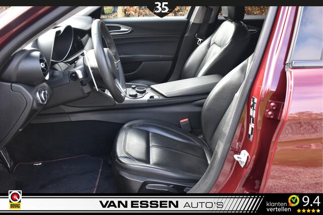 Alfa Romeo GIULIA 2.2 Super Automaat Navi Camera Led Cruise-Control Flippers NL-Auto!