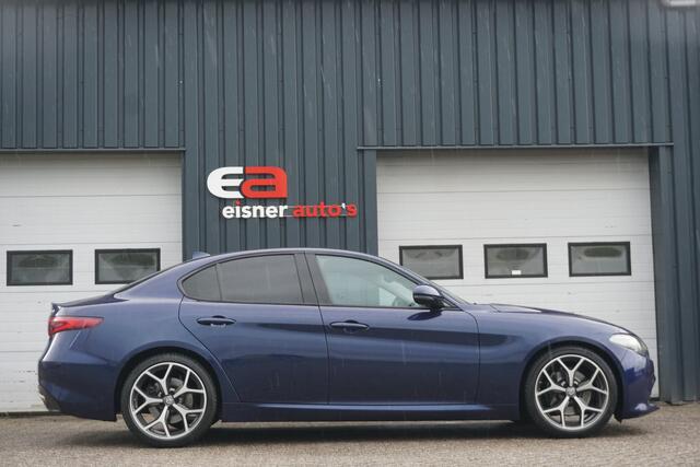 Alfa Romeo GIULIA 2.0T Super | LEDER | MEMORY | STOEL/STUURVERWARMING | XENON |