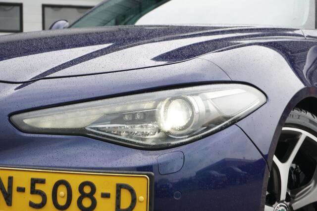Alfa Romeo GIULIA 2.0T Super | LEDER | MEMORY | STOEL/STUURVERWARMING | XENON |