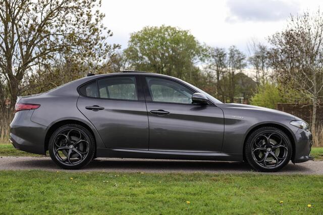 Alfa Romeo GIULIA 2.0 T AWD 280 PK Aut. Veloce Q4 ? Pano ? Leder ? Xenon