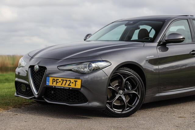 Alfa Romeo GIULIA 2.0 T AWD 280 PK Aut. Veloce Q4 ? Pano ? Leder ? Xenon