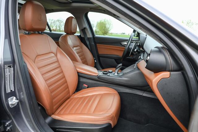 Alfa Romeo GIULIA 2.0 T AWD 280 PK Aut. Veloce Q4 ? Pano ? Leder ? Xenon