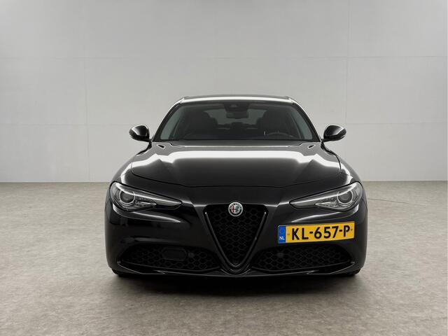 Alfa Romeo GIULIA 2.2 Eco Business Super 180PK LED Camera Cruise Clima Navi Leder 19"LMV