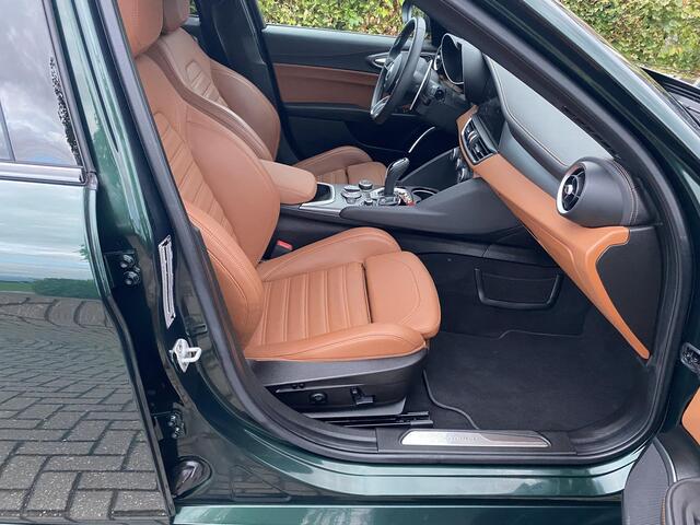 Alfa Romeo GIULIA 2.0 T AWD Veloce 280 PK Verde Visconti!! Actieve Schokdempers !!