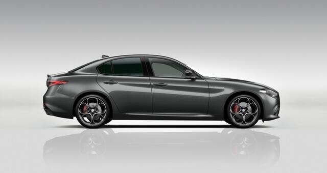 Alfa Romeo GIULIA 2.0 T 280pk GME AWD Veloce My24 Leder Dashboard HenK