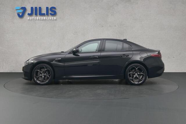 Alfa Romeo GIULIA 2.0 T AWD Veloce Automaat | 1e eigenaar! | NAP | Leder | Bi-Xenonlampen | Sportstoelen elektrisch | Verwarmde stoelen