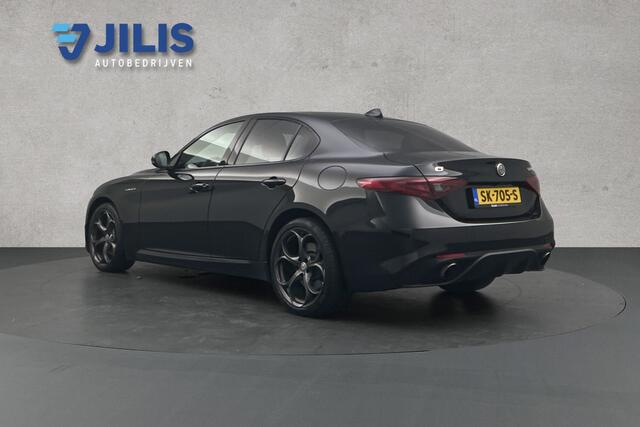 Alfa Romeo GIULIA 2.0 T AWD Veloce Automaat | 1e eigenaar! | NAP | Leder | Bi-Xenonlampen | Sportstoelen elektrisch | Verwarmde stoelen