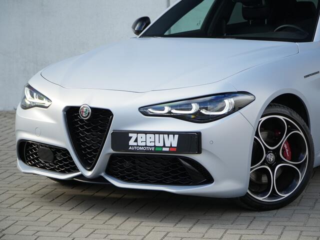 Alfa Romeo GIULIA 2.0 Turbo 280 PK Competizione Q4 AWD | Pano | Harman | 19"