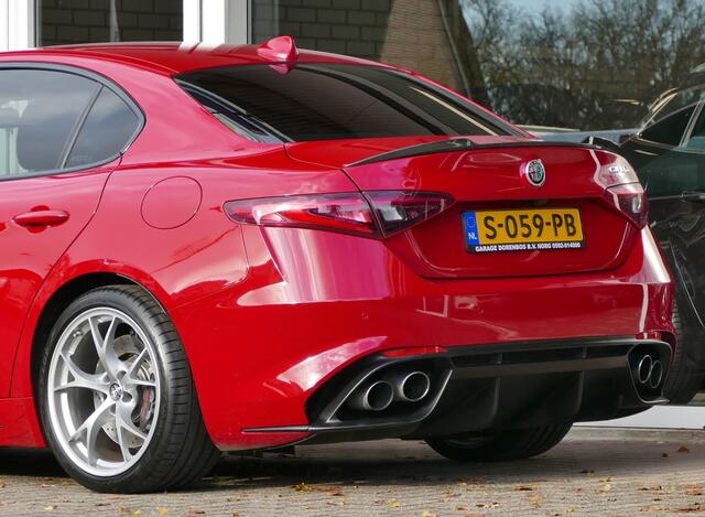 Alfa Romeo GIULIA 2.9 V6 Quadrifoglio