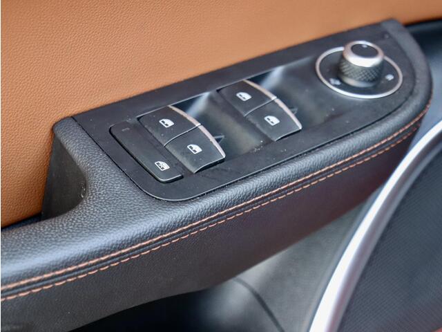 Alfa Romeo GIULIA 2.0T Sprint | Veloce Interieur | Stoel- & stuurverwarming | Schakelflippers | Adaptive Cruise Control