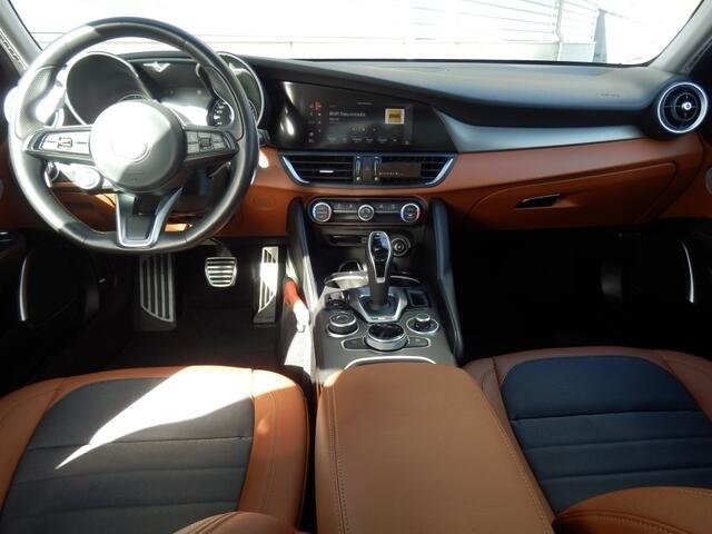 Alfa Romeo GIULIA 2.2 Sprint I Automaat I 240 pk* I Schuif/kantel dak I Adp. crui